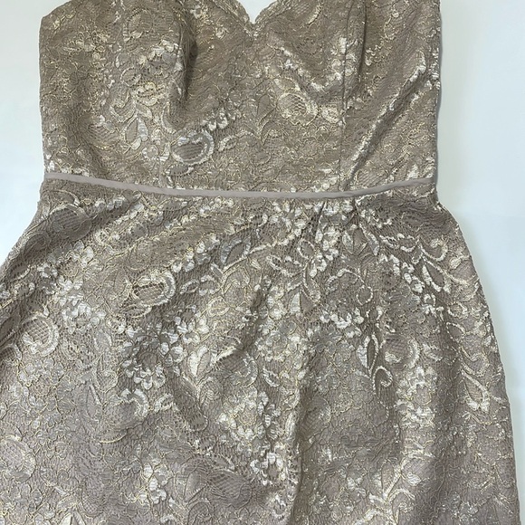 David's Bridal Short Tank Lace Dress Sz 8 Gold Cream V-Neckline Pleated Wedding - Picture 4 of 16